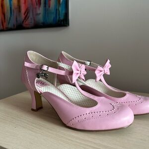Pin up Couture -Pink Bow T-Strap Dress Shoes - size 11
